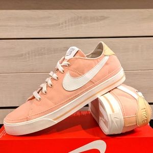 Nike Court Canvas Sneakers